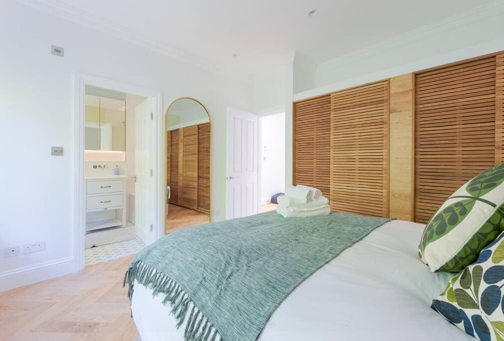 Stunning Two Bed Apartment Rh8 Λονδίνο Εξωτερικό φωτογραφία